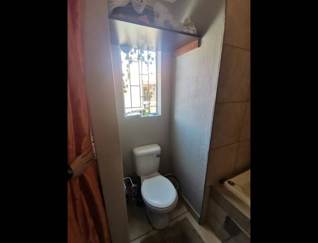 1 BEDROOM PROPERTY TO RENT IN DIE BULT